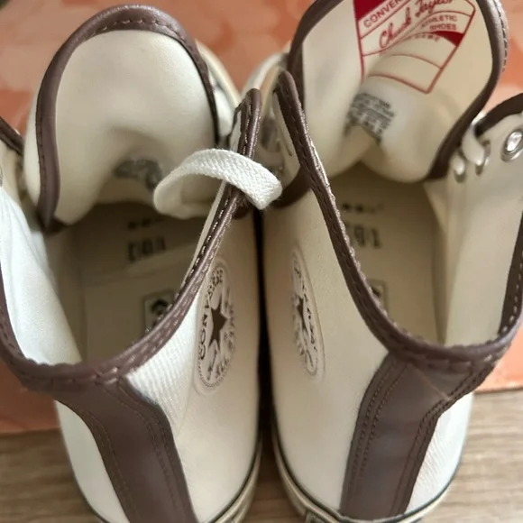 Converse Women's High-Top Sneakers - NWOT - Picture 6 of 7